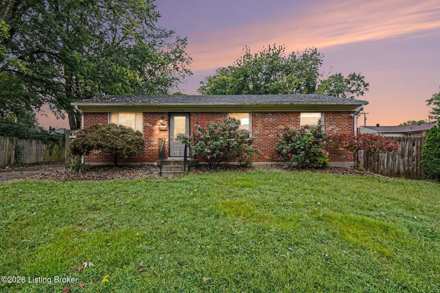 11720 Pond Creek Dr, Louisville, KY 40272 - #2