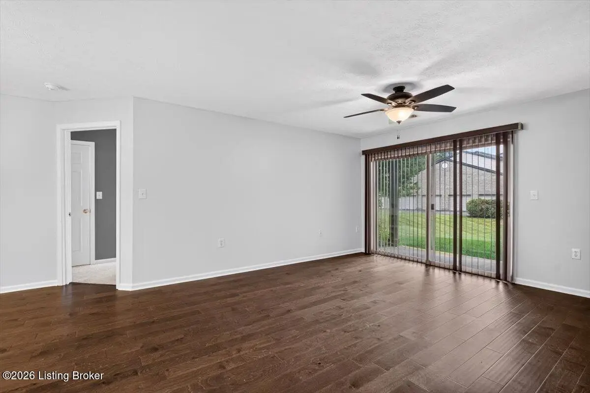 5301 Pacer Ln #APT 102, Louisville, KY 40241 - #1