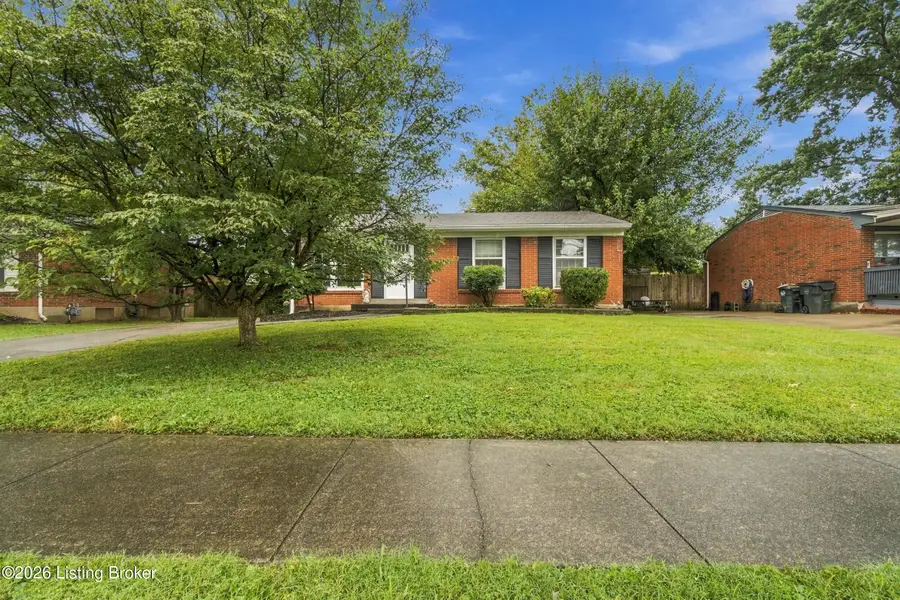 2516 Tregaron Ave, Jeffersontown, KY 40299 - #2