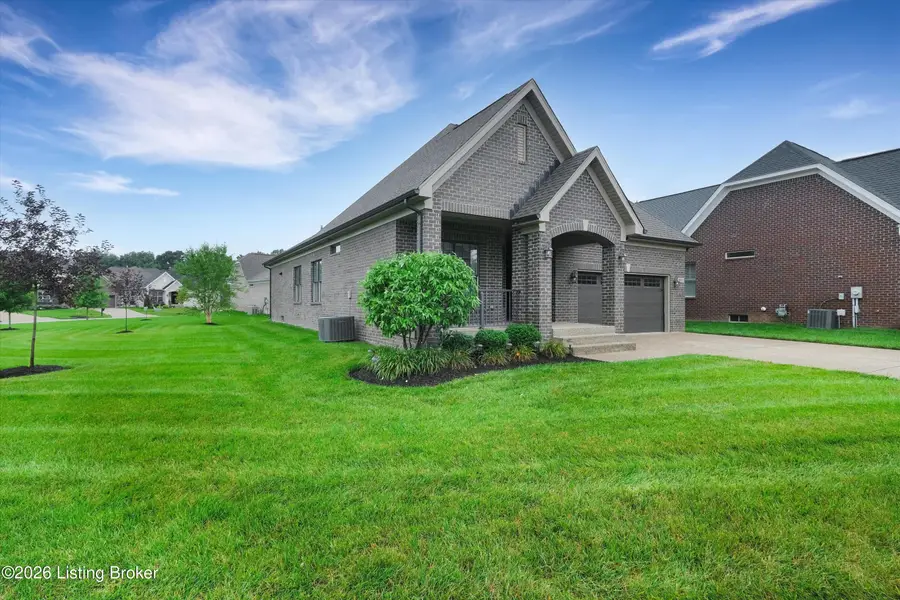16033 Carefree Pl, Louisville, KY 40245 - #2