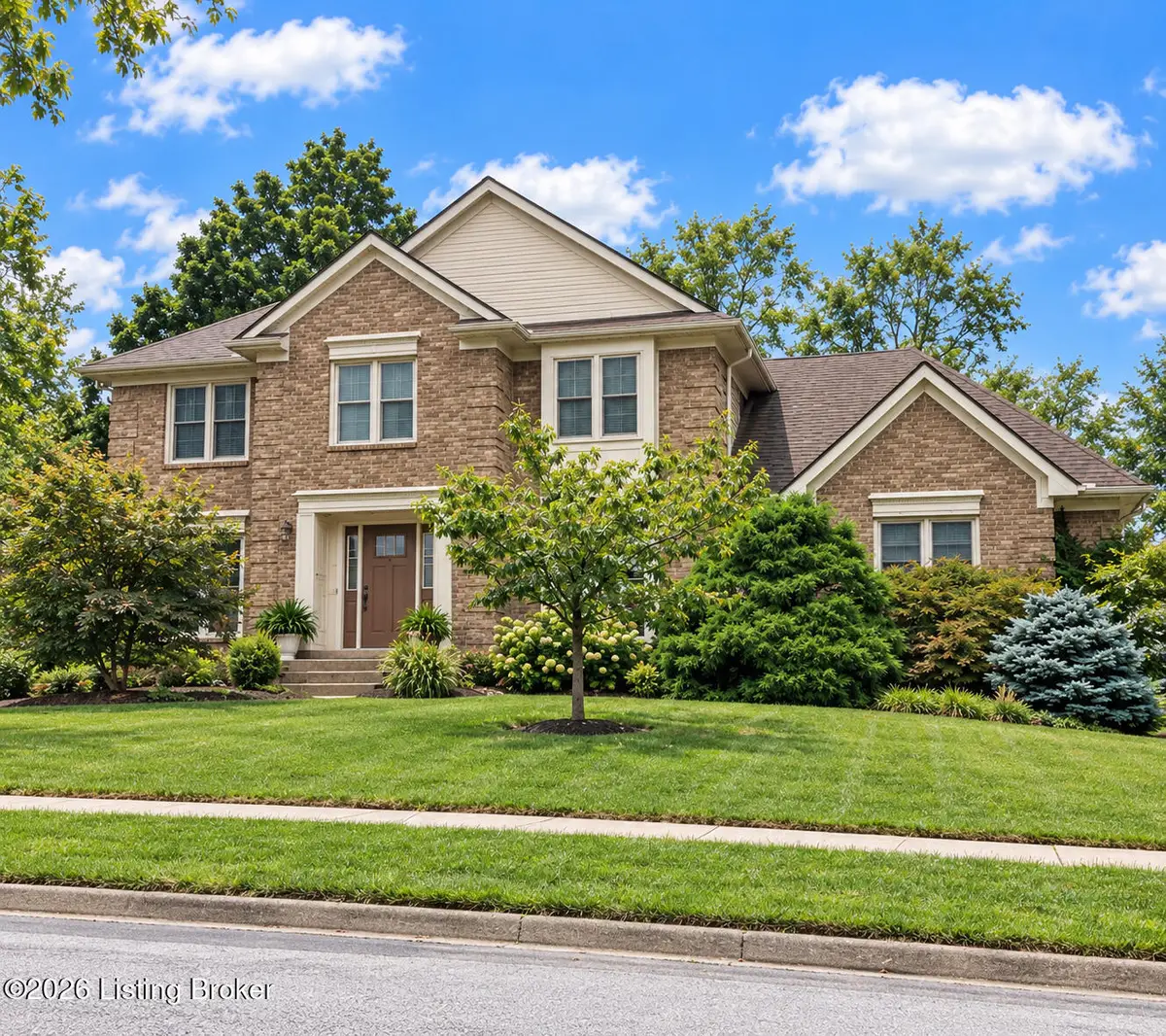 818 Foxgate Rd, Louisville, KY 40223 - #1