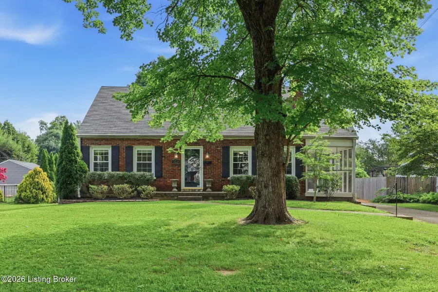 323 N Hubbards Ln, Louisville, KY 40207 - #3