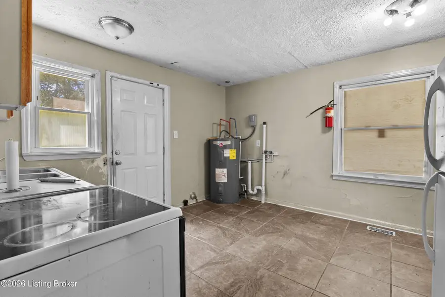3431 Glendale Ave, Louisville, KY 40215 - #3