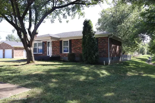 2616 Accasia Dr, Louisville, KY 40216