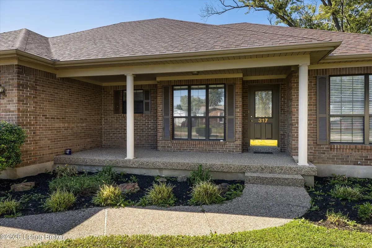 317 Centerview Dr, Shepherdsville, KY 40165 - #1