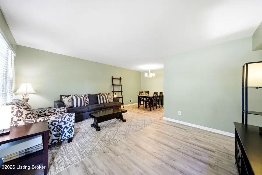 1604 Marne Ct, Louisville, KY 40242 - #3