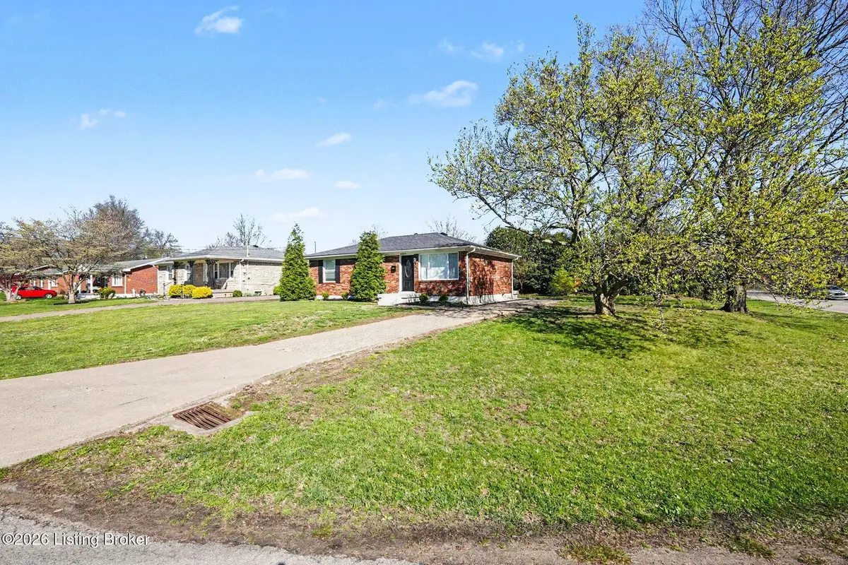 6325 Krause Ave, Louisville, KY 40216 - #1