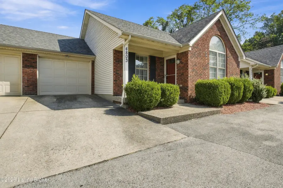 4803 Edge Valley Ln, Louisville, KY 40258 - #2
