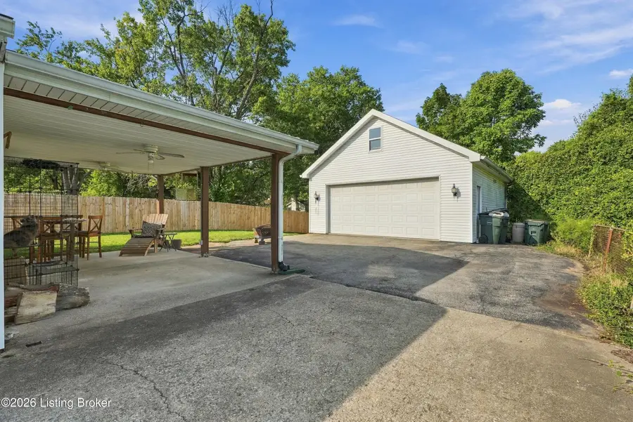 4116 Leo Ln, Jeffersontown, KY 40299 - #2