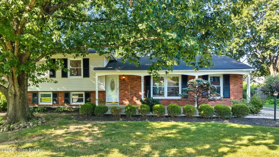 808 Foxwood Ave, Louisville, KY 40223 - #2
