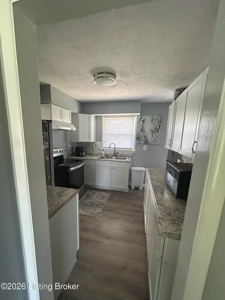 10508 Torrington Rd, Louisville, KY 40272 - #3