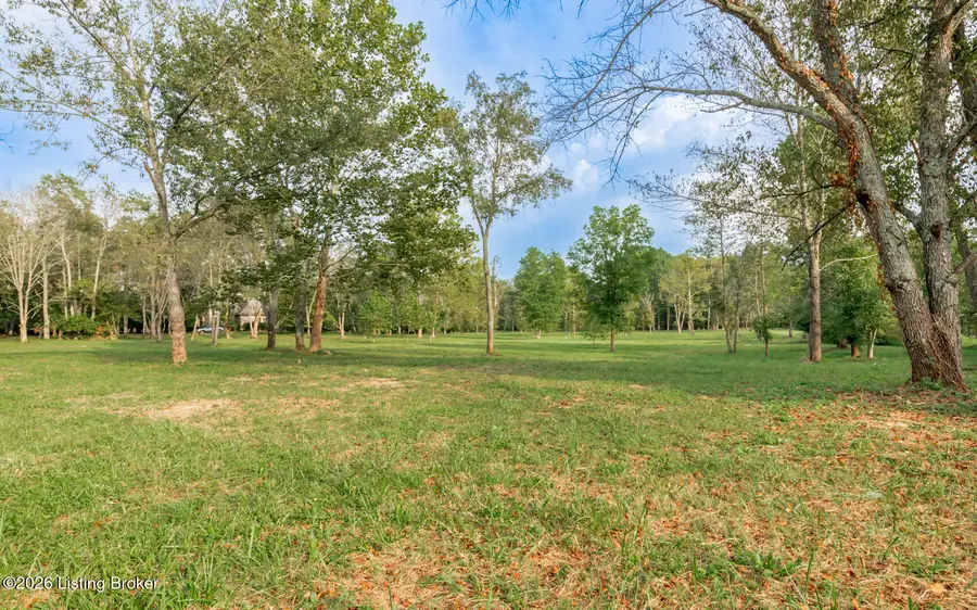 3809 Hambletonian Rd, La Grange, KY 40031 - #3