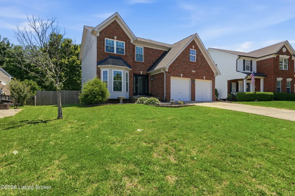 8703 Sanctuary Ln, Louisville, KY 40291 - #1