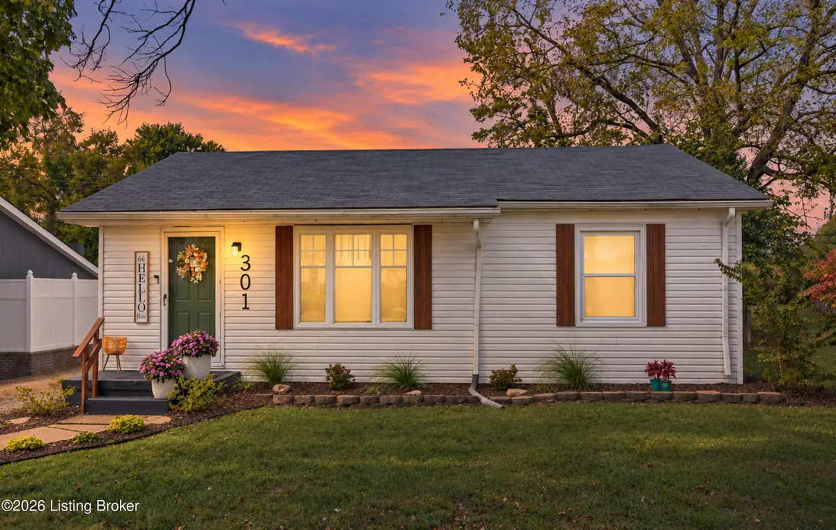 301 Ardmore Ln, Shelbyville, KY 40065 - #1