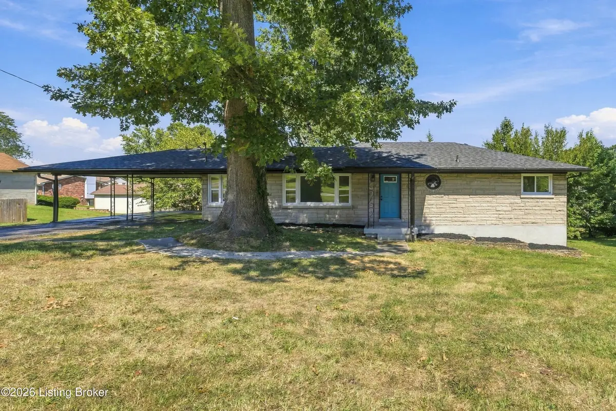 811 Gagel Ave, Louisville, KY 40216 - #1