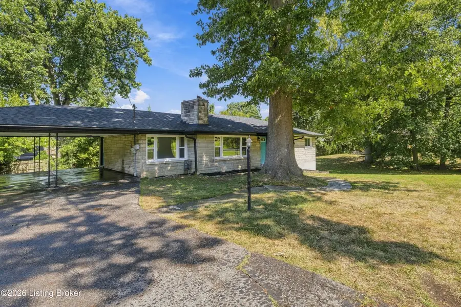 811 Gagel Ave, Louisville, KY 40216 - #3