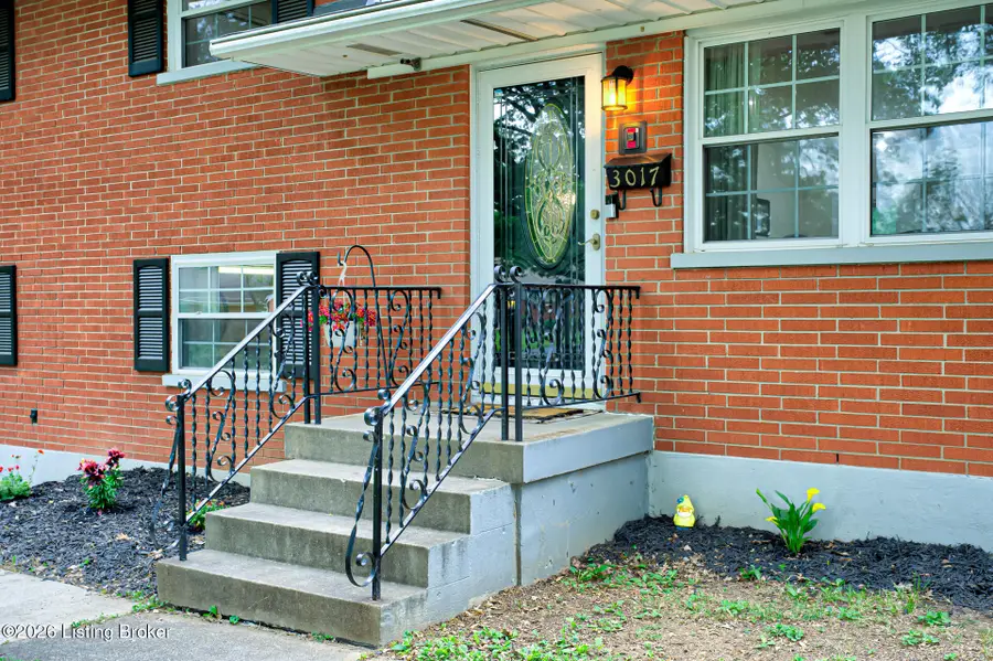 3017 Nepperhan Rd, Louisville, KY 40220 - #2