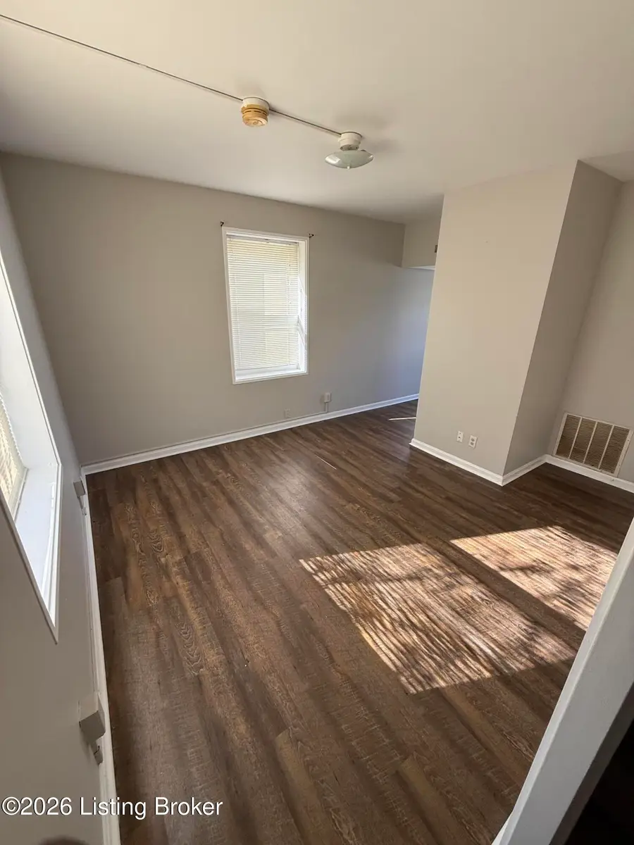 1811 La Salle Pl, Louisville, KY 40210 - #3