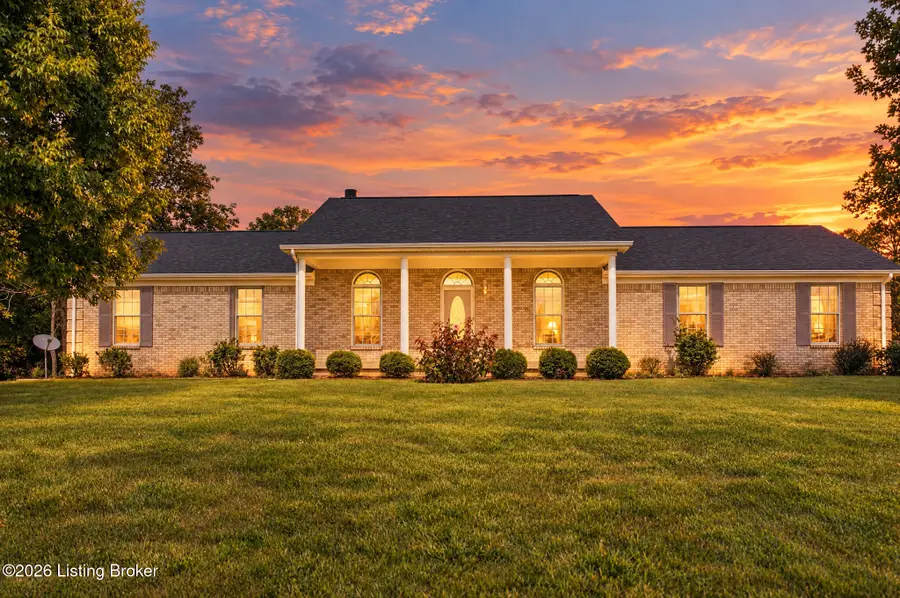1196 Deerwood Dr, Coxs Creek, KY 40013 - #2