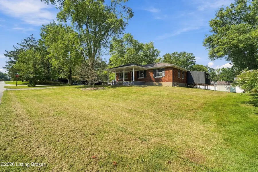 10001 Vega Ln, Louisville, KY 40272 - #3