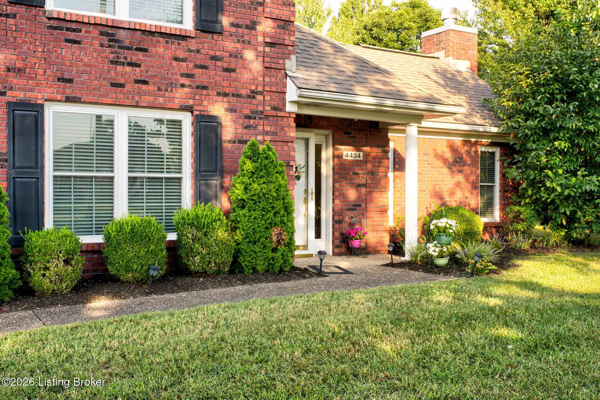 4434 Monarchos Dr, Louisville, KY 40220 - #1