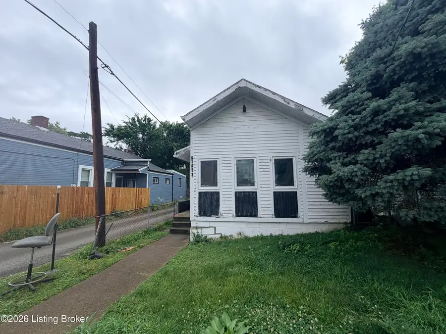 1033 E Saint Catherine St, Louisville, KY 40204 - #2