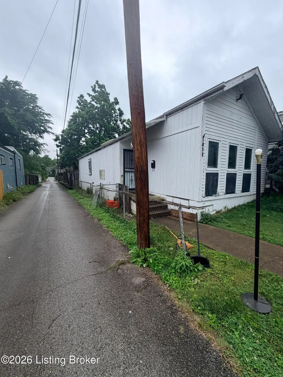 1033 E Saint Catherine St, Louisville, KY 40204 - #3