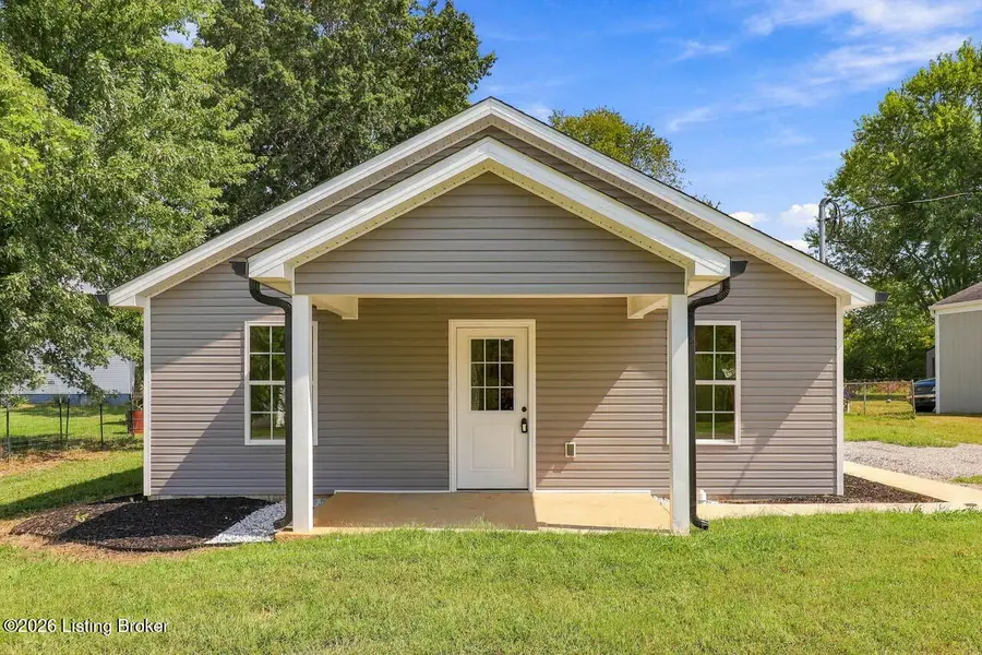 321 S Greensburg St, Hodgenville, KY 42748 - #2