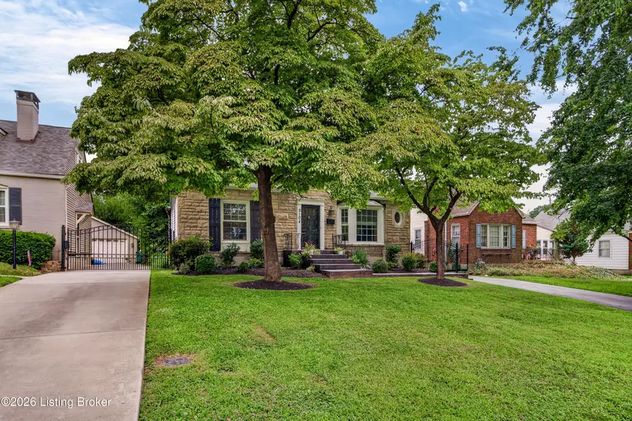 3104 Eagle Pass, Louisville, KY 40213 - #2