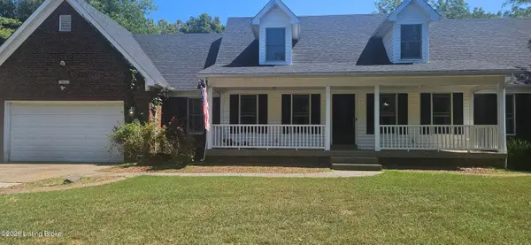 9031 Lakewood Dr, Louisville, KY 40272