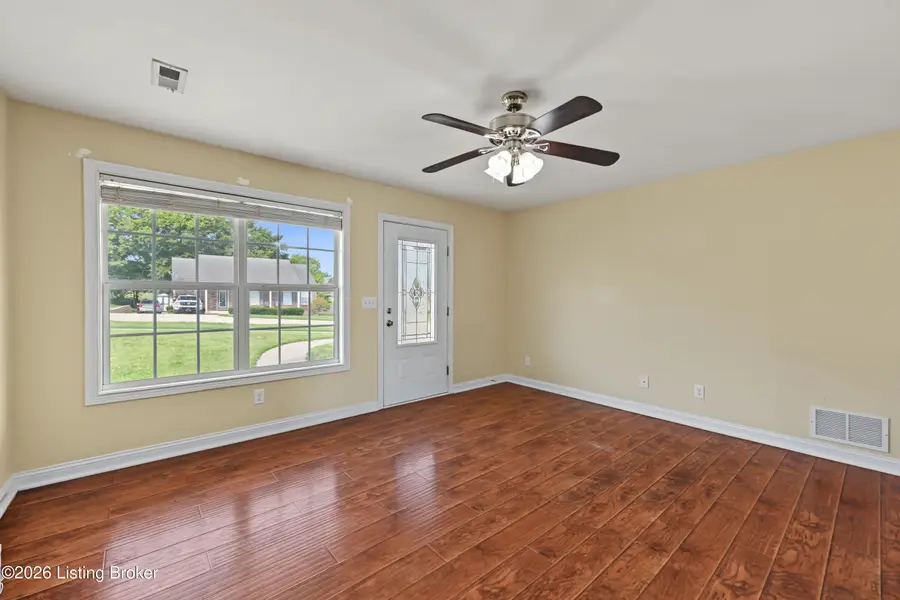 170 Mockingbird Dr, Taylorsville, KY 40071 - #3