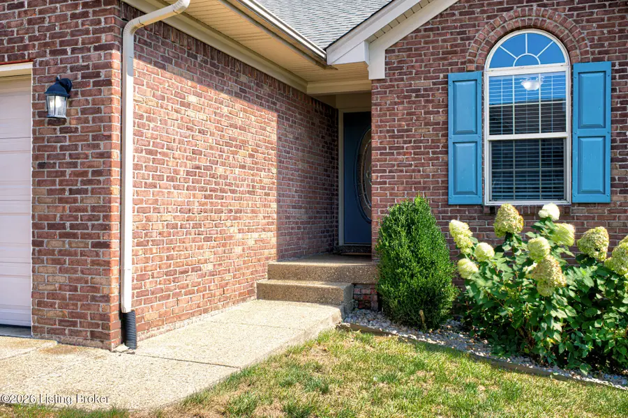 2105 Two Springs Dr, Shelbyville, KY 40065 - #2