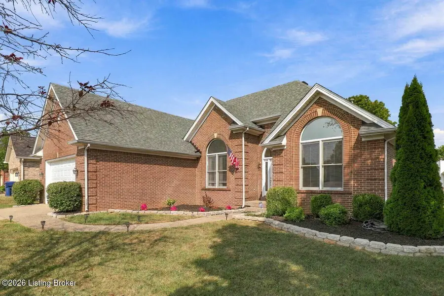 3917 Rock Bay Dr, Louisville, KY 40245 - #2