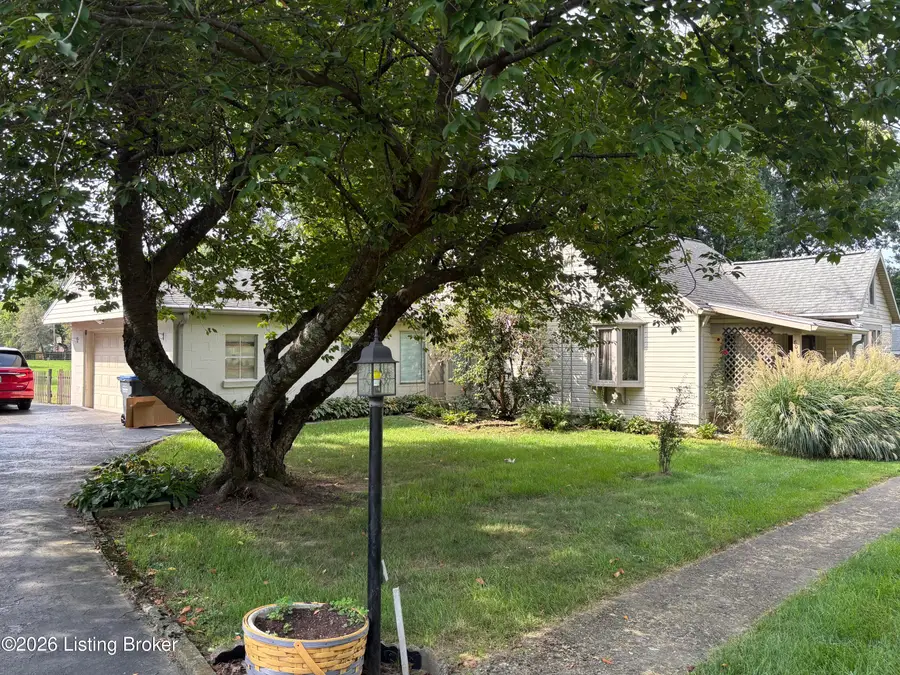 8010 Ferndale Rd, Louisville, KY 40291 - #2