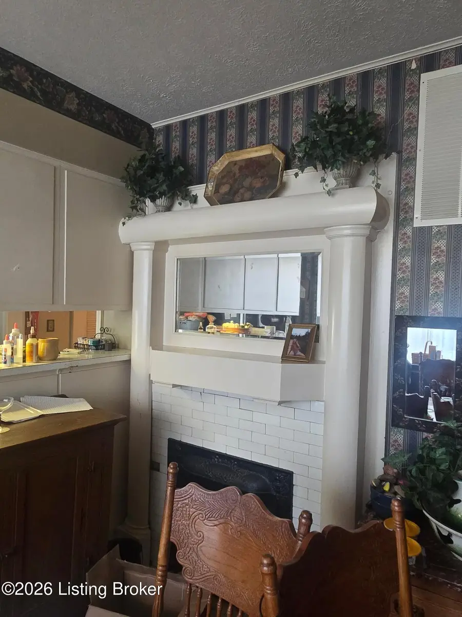 927 Bland Ave, Shelbyville, KY 40065 - #3
