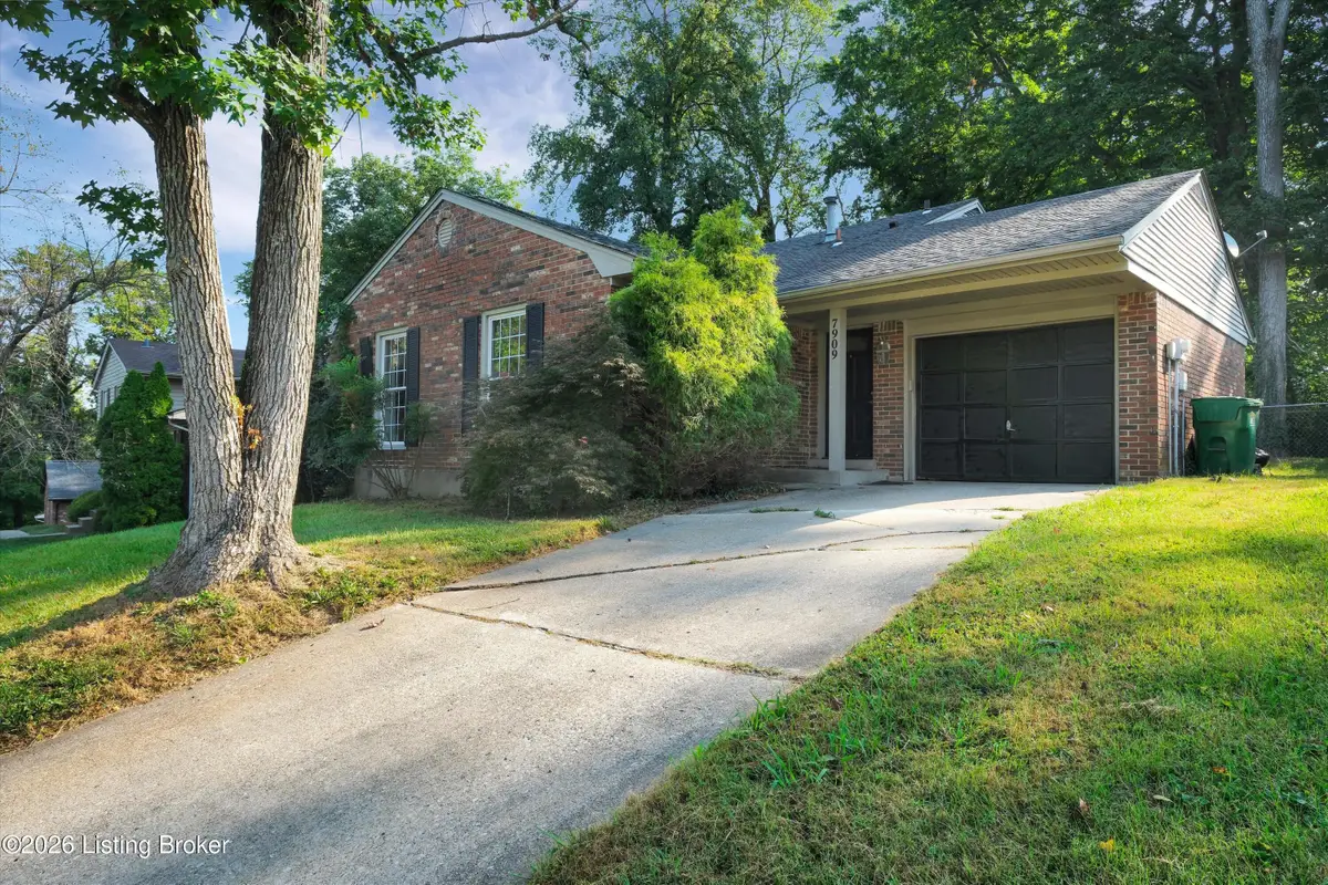 7909 Mary Sue Dr, Louisville, KY 40291 - #1