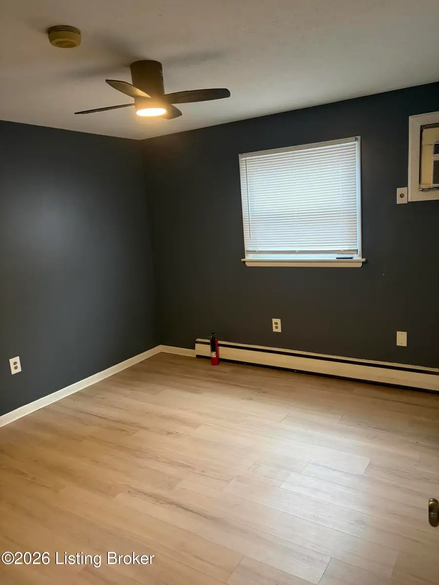 4501 S 6th St #APT 86, Louisville, KY 40214 - #3