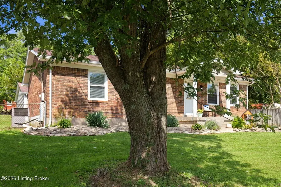 179 Florida Ave, Mount Washington, KY 40047 - #2