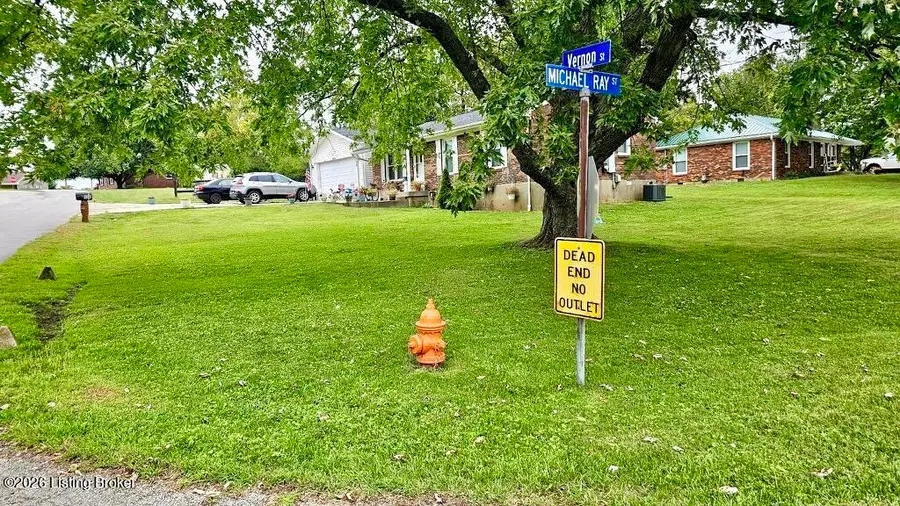 422 Vernon St, Eminence, KY 40019 - #3