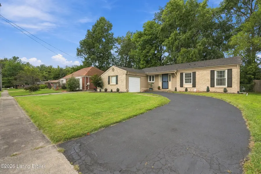 3804 Glenwillow Way, Jeffersontown, KY 40299 - #3