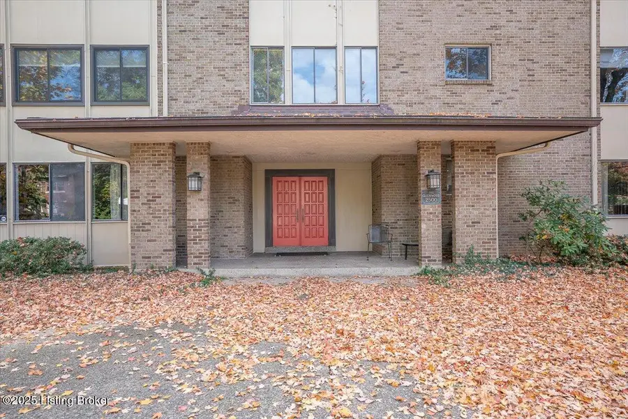2500 Glenmary Ave #APT 303, Louisville, KY 40204 - #2