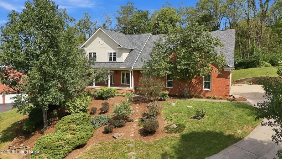 8618 Westover Dr, Prospect, KY 40059 - #2