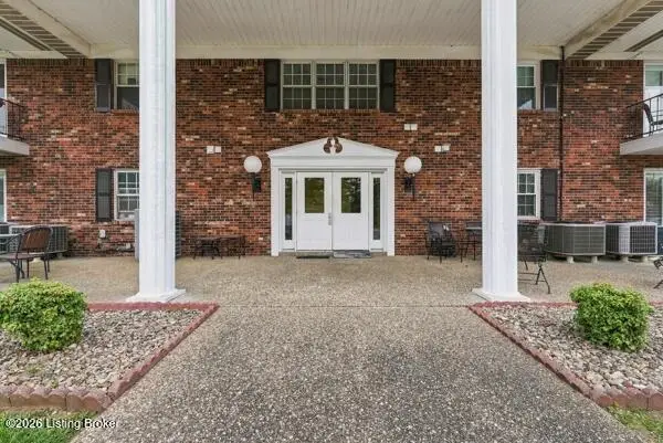8101 Wendamoor Dr # 8-1, Louisville, KY 40228 - #2