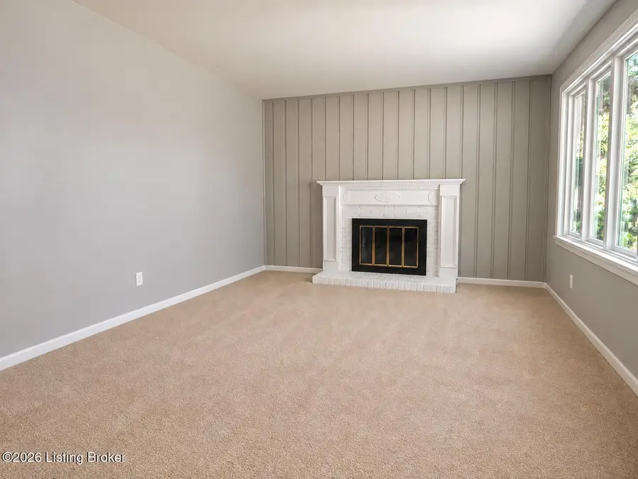 10220 Starlight Way, Louisville, KY 40272 - #2