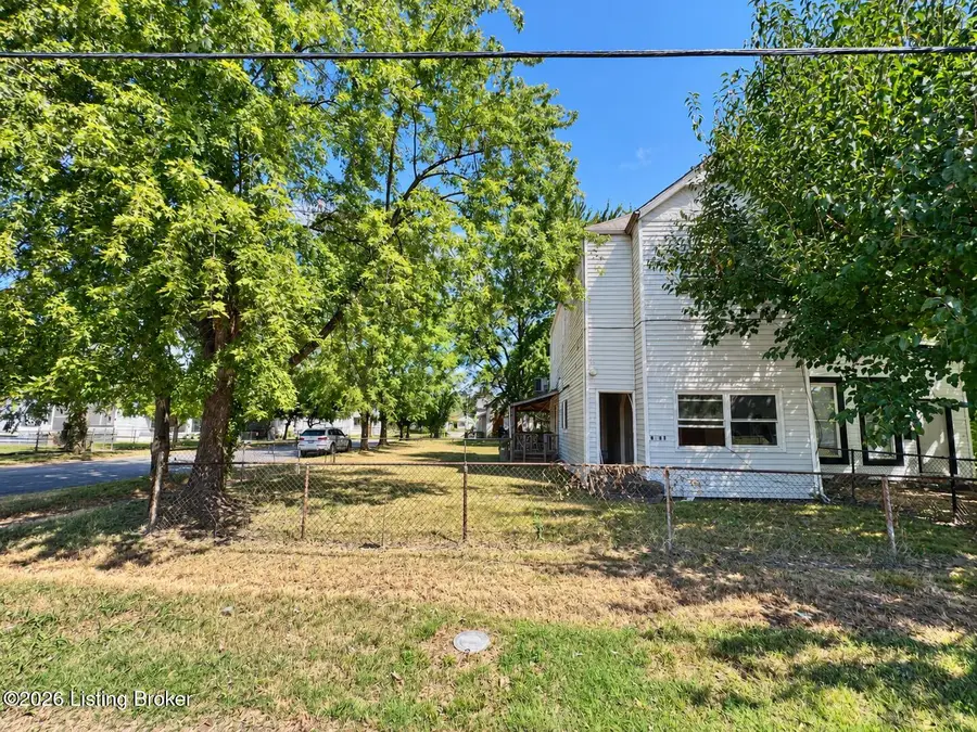 2723 Saint Xavier St, Louisville, KY 40212 - #2