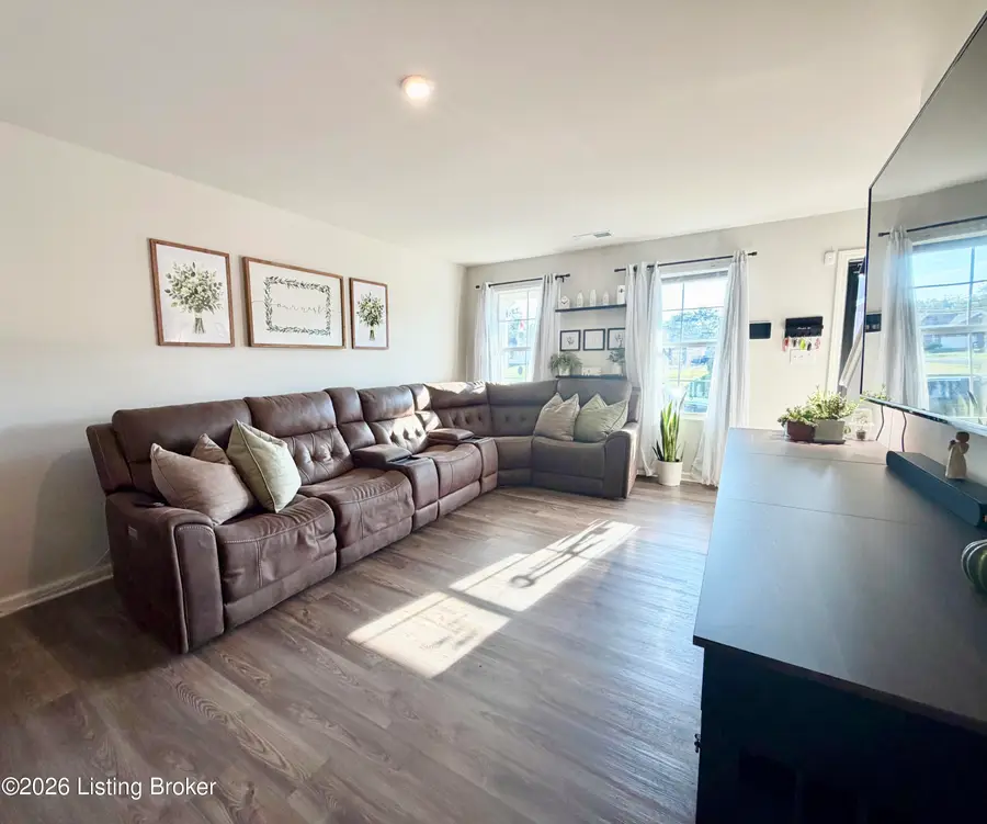 101 S Osprey Ct, Vine Grove, KY 40175 - #3
