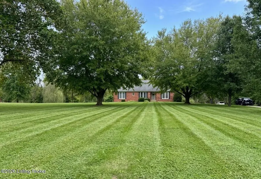 1695 Burks Branch Rd, Shelbyville, KY 40065 - #3