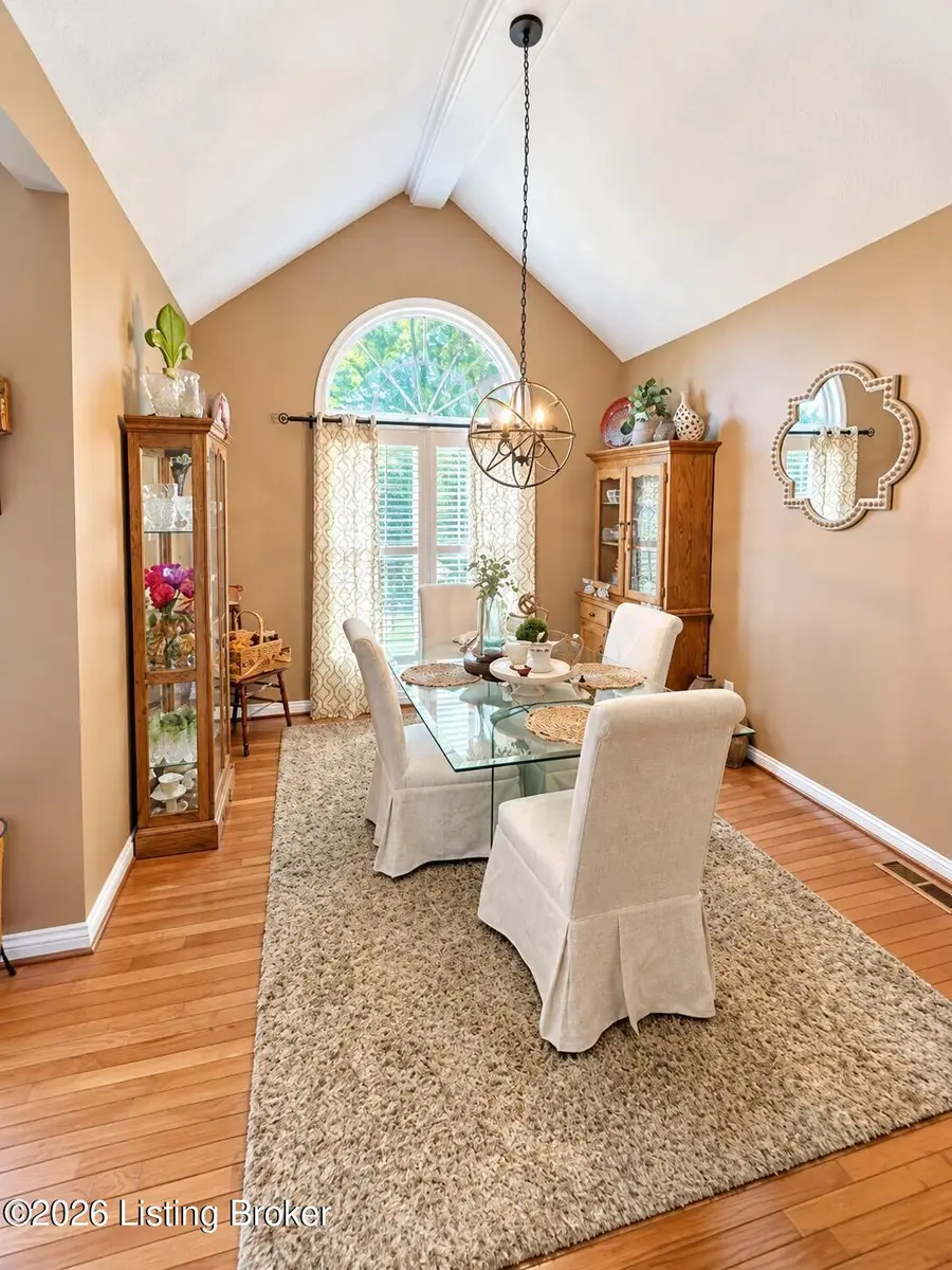 437 Seneca Rd, Shelbyville, KY 40065 - #3