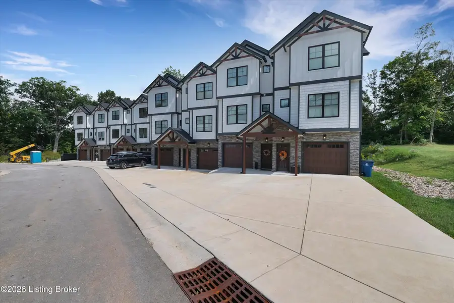 7203 Park Vue Dr, Crestwood, KY 40014 - #3