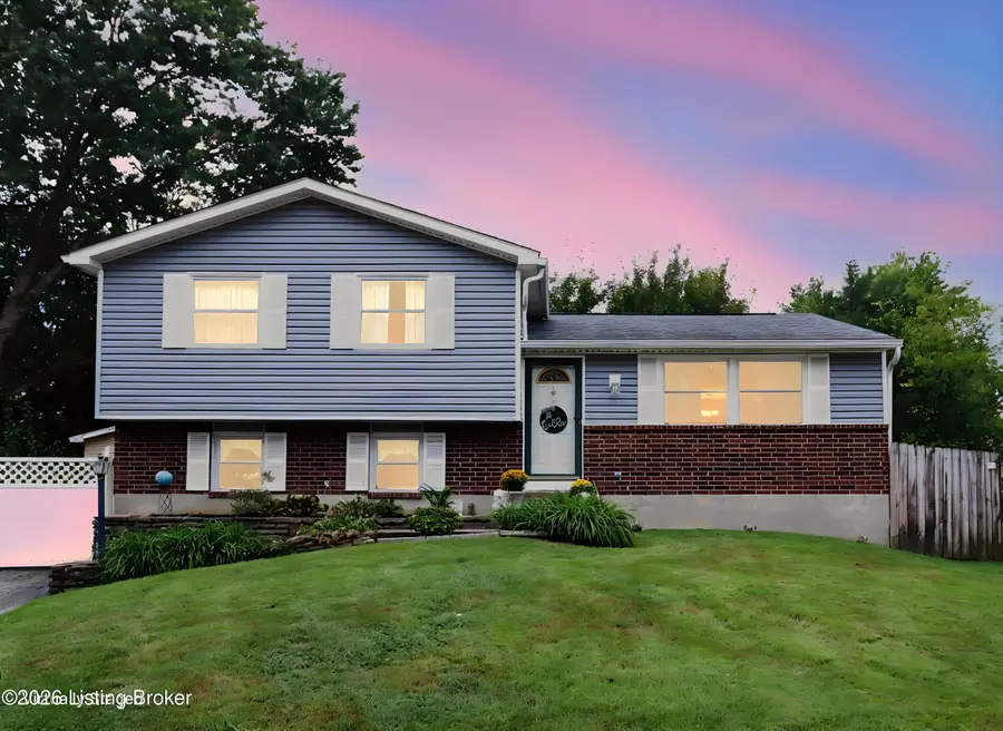 8605 Montrie Ct, Louisville, KY 40219 - #2